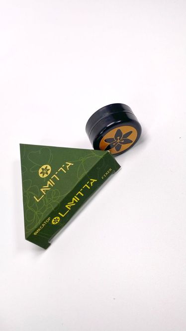 Huvudbild GLUE BALM LAMITTA X EYE DO 
